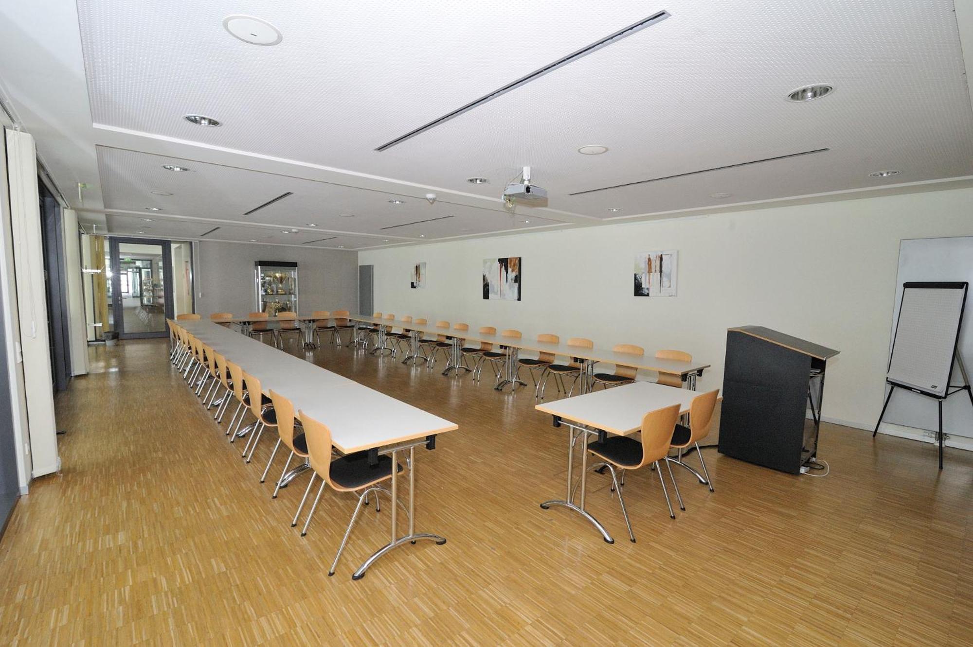 Sporthotel Borussia Duesseldorf Екстериор снимка